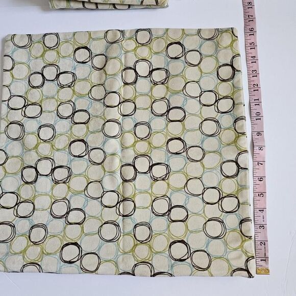 4 Pcs Siscovers Pair Nylon Beige Bright Patterned Decorative Pillow Covers 16×16 - Picture 5 of 10